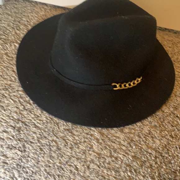 Chain Fedora - Picture 2 of 2